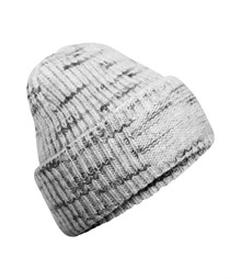 Chunky knit reverse patch beanie